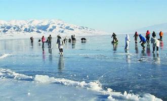 新疆：冰雪旅游火热 文化活动丰富