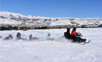  吉林打造世界冰雪旅游目的地：白金产业迎全新发展机遇 