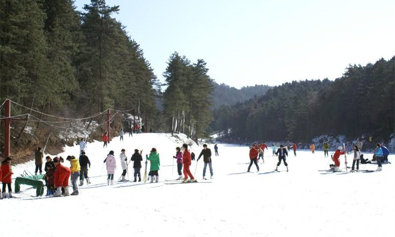 陕西铜川玉华宫滑雪场