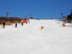 江西九江庐山滑雪场