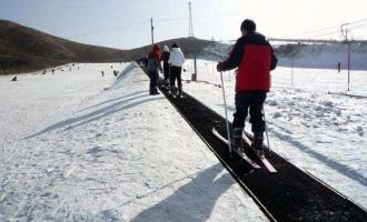 如何选择滑雪场雪地魔毯