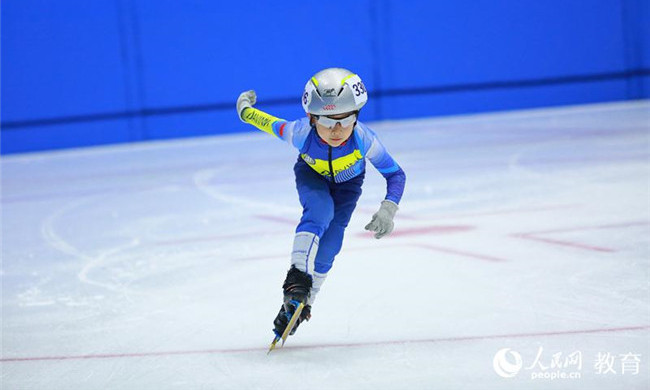 “冰雪结缘 助力冬奥”第一届冰雪运动会