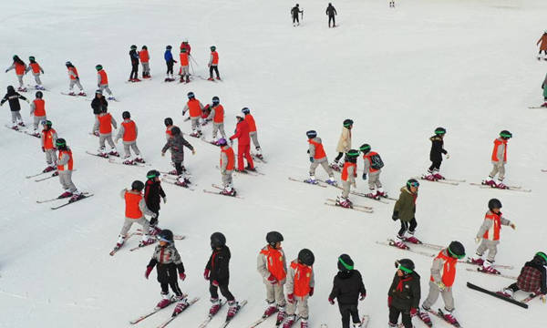 青少年冰雪运动