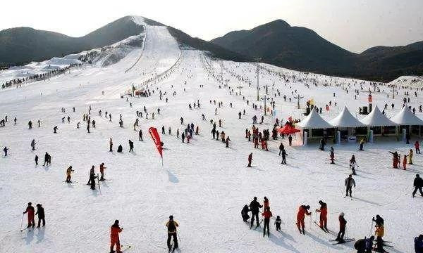 室外滑雪场