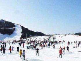 室内滑雪场建设需要制冰机吗