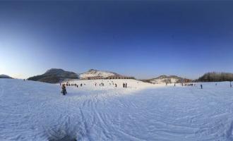 建一个滑雪场的成本是多少？